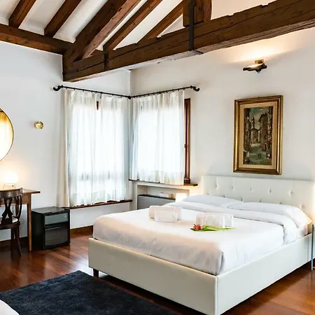 Domus - Magnifiche Residenze San Fermo Apartment Verona