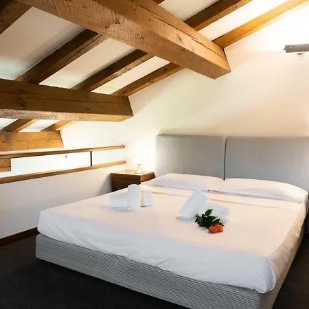Apartment Domus - Magnifiche Residenze San Fermo Verona